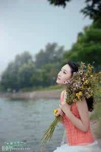 清淡如菊 红尘深处，请许我清淡如菊【心情美文】