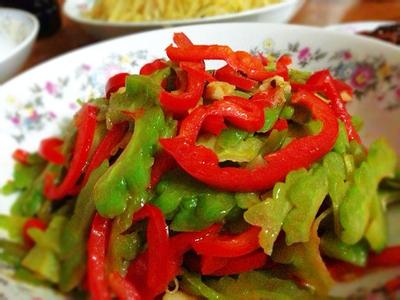 尖椒炒苦瓜的做法大全 尖椒炒苦瓜