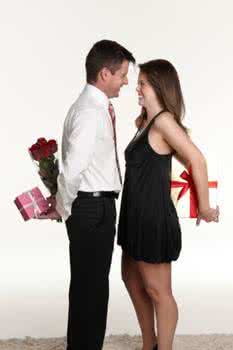 女生向男生求婚点子 女生瞬间打动男生方法 家饰好点子,能瞬间打动你就对了!