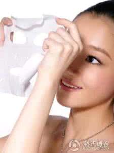 洗脸后轻拍 这样洗脸拍脸，六十岁都没皱纹