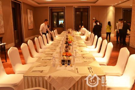 东莞大理石牌子选珑石 买家具就选珑石 买家具要会看会选会挑！