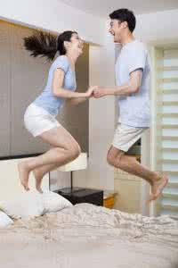 爱人背叛婚姻之后小说 幸福的婚姻要把爱人当“情人”？