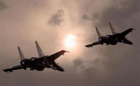 解放军打的过美军吗 美媒：美军对解放军有压倒性优势 应暂停一武器竞赛