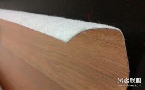 怎么去除地板革的味道 怎样去除地板革的味道？