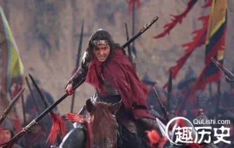 呼延灼月夜赚关胜概括 呼延灼vs林冲 水浒传呼延灼与林冲、 关胜等人的比较