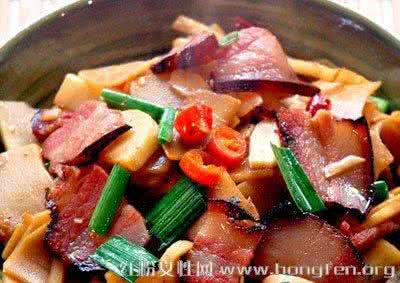 腊肉食物中毒 过年健康吃腊肉 自制三款美味腊肉食物