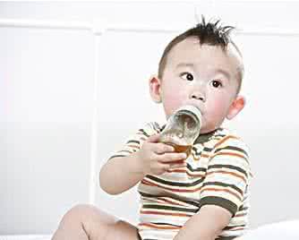 尿路感染专家在线咨询 专家称宝宝尿布有异味可能患上尿路感染