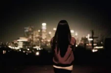 一个人一座城的说说 一个人的城