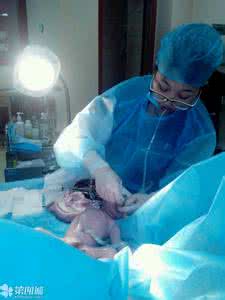 塞水囊催产的成功率 真心不容易 挂催产、塞水囊、人工破水...生个孩子真心不容易