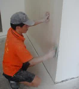 墙壁刷漆步骤 装修专家支招 看墙壁上漆的六部曲