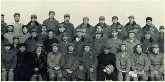 两弹一星元勋邓稼先 两弹元勋 邓稼先——两弹一星元勋_两弹元勋