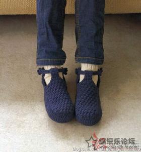 钩鞋子的花样图片新款 几款漂亮的成人手钩鞋子图解