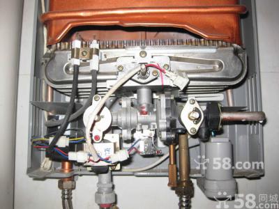 地暖热水器维修 强排式热水器维修视频 燃气热水器维修技巧