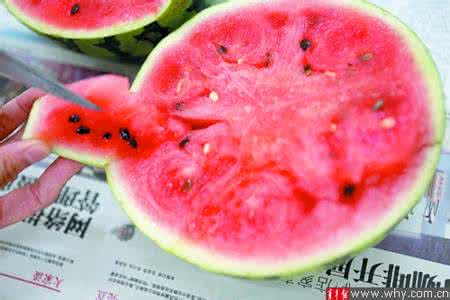 打西瓜汁需要去籽吗 怎么切出没有籽的西瓜 只需一招