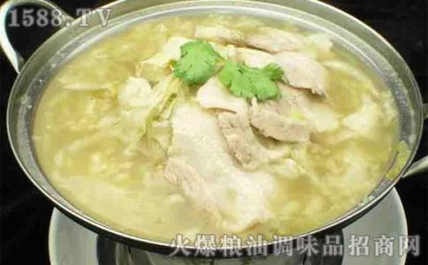 荆州 巧媳妇酸菜鱼馆 巧妇---饮料瓶淹酸菜