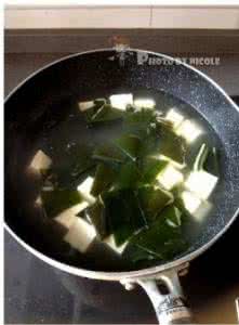 海带豆腐汤的做法 海带豆腐汤的做法 海带豆腐汤怎么做