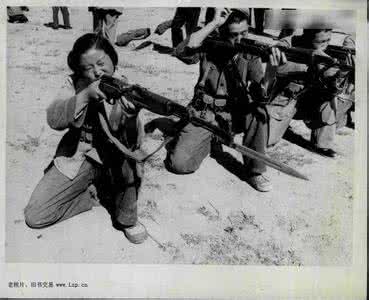 老照片 民兵训练 晚报 六七十年代国内民兵的训练照 豪
