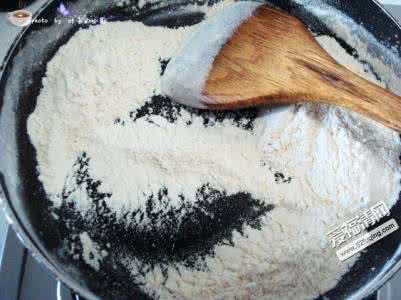 零食笋干花生的做法 花生最好吃的做法，无数人小时候最爱的零食，太香了，春游必备！