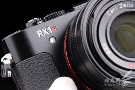 索尼全画幅黑卡rx1rii 索尼全画幅黑卡rx1rii 索尼发布A99II全画幅单电