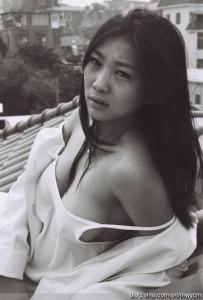 男人摸摸女人身体视频 女人渴望男人的身体 男人最渴望女人“露”哪里？