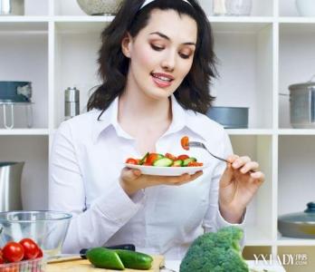 高效减肥 这样坐着工作既高效又减肥