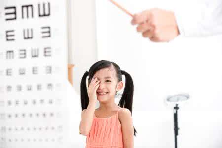 小孩子近视能恢复吗 如何预防小孩子近视
