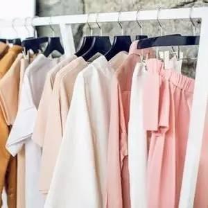 后视镜电动折叠实用吗 【实用】夏季衣服这么叠，家里瞬间多出一个衣柜！