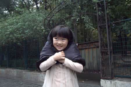 童谣妹妹你跳来看看 看看人家,才2岁就带着弟弟妹妹来了一场说走就走的旅行…