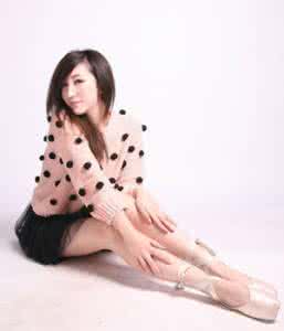 瘦腿按摩手法图解 按摩瘦腿的方法 快速打造纤细美腿