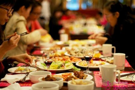 晚餐决定体重和寿命 晚餐决定你的寿命 这样吃喝才健康