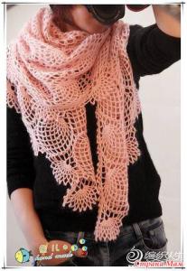 最新三角披肩钩针图解 粉色三角披肩  从未见过的钩针花型（图解）