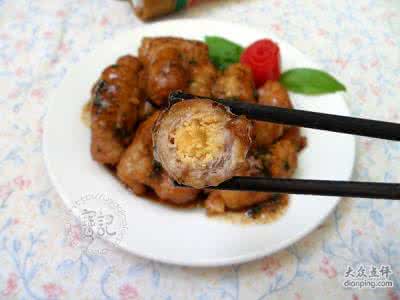 黑松露蛋黄肉粽 黑椒蛋黄肉卷