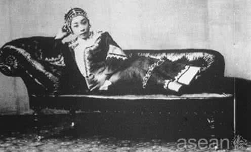 选秀选中詹姆斯谁哭了 身价倍增 清朝最初的民间“选秀” 选中的妓女能够身价倍增