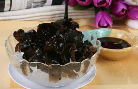 木耳的功效与作用禁忌 吃黑木耳注意四大禁忌