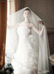 新娘婚纱礼服专卖 新娘胸小怎么选婚纱礼服