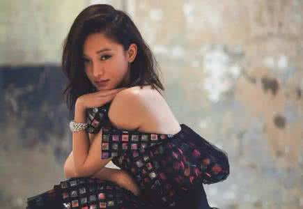 周迅和孙俪谁演技好 42岁周迅能演好34岁孙俪的儿媳吗？少女迅最近已经变成大姐迅了啊…