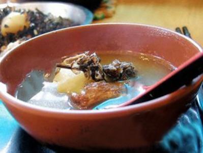 夏枯草桑叶菊花 夏季疏肝汤品,夏枯草菊花猪腱肉汤|周末厨房