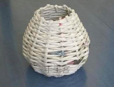 手工珠子花瓶 旧报纸编花瓶