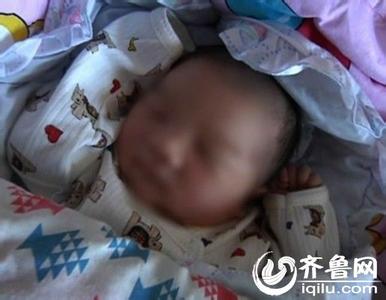 澳妈产12斤巨婴 孕妇产12.5斤巨婴 准妈妈爱喝稀饭结果生出13斤2两“巨婴”