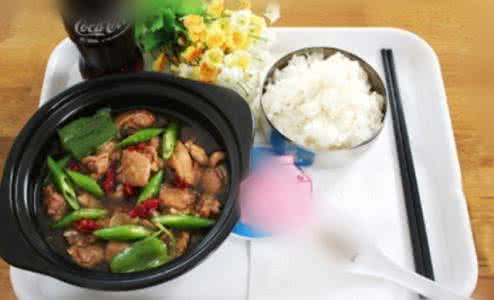 黄焖鸡米饭菜单 【黄焖鸡米饭】香辣快手菜