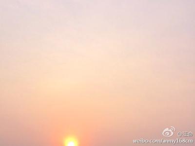 爱是漫长的旅途 最漫长的爱，是与自己相爱