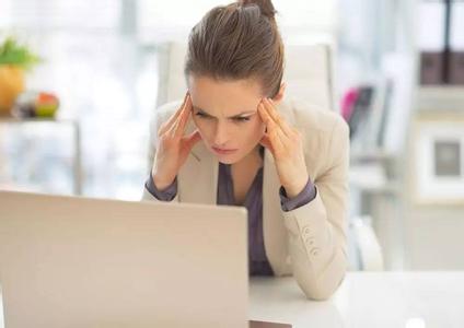 女人月经期吃什么好 女人告诉你她的经期 体现专业的时候到了，告诉她经期该这么做