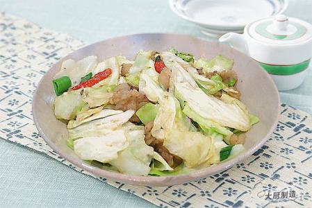 四ill油渣莲白的做法 油渣莲白的做法