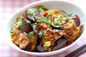 少油鱼香茄子 推荐夏季健康少油版【鱼香茄子】