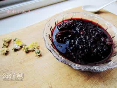 黑米红枣黑豆花生 黑米大枣粥的做法