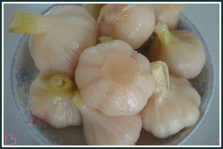 糖醋蒜汁的神奇功效 癌症神方：糖醋蒜汁的制作及神奇功效【健康知识】