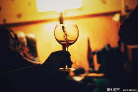 我爱你爱了一整个曾经 我爱你，那不只是曾经