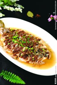 普宁豆酱蒸黄花鱼 【图解】豆酱蒸黄鱼的家常做法