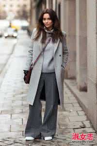 中长款呢子大衣 冬季怎么穿时髦又保暖 冬季长款呢子大衣, 极简风主义时髦搭配