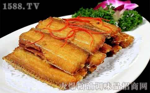 干煎带鱼的家常做法 干煎带鱼（做法附图）*